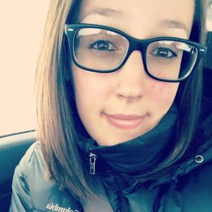 Meet your Posher, Whitney